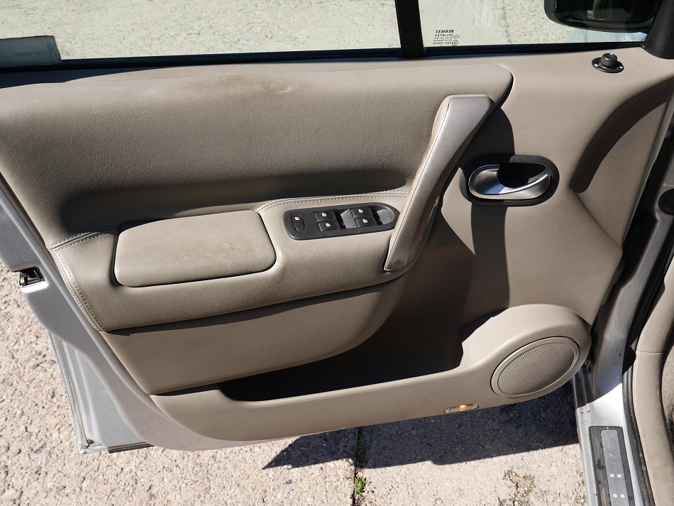 Renault Scénic 2.0i 
