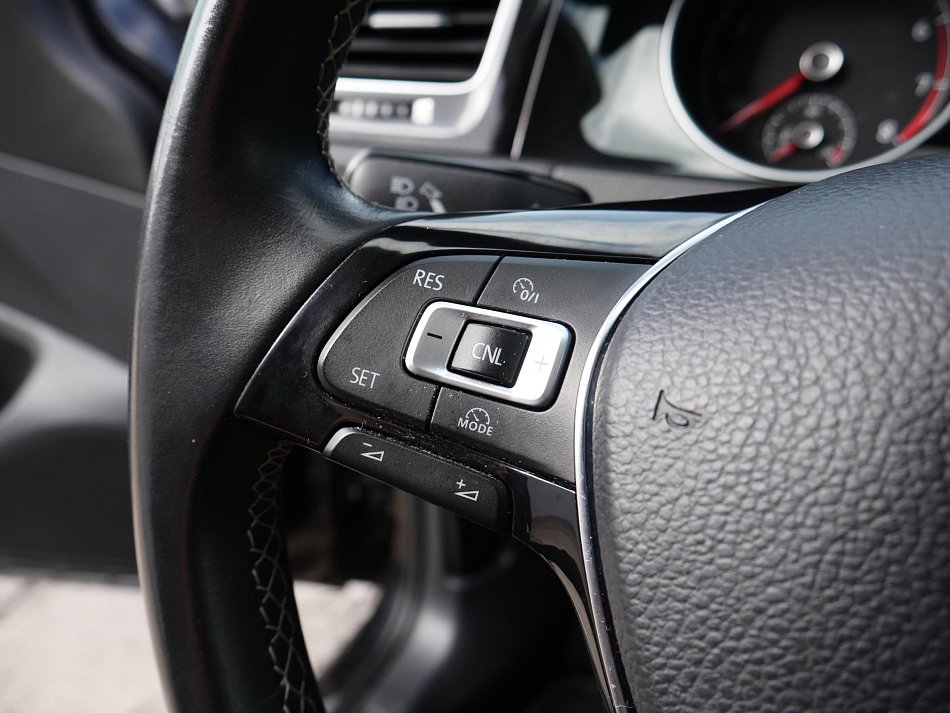 Volkswagen Golf 1.4TSi 