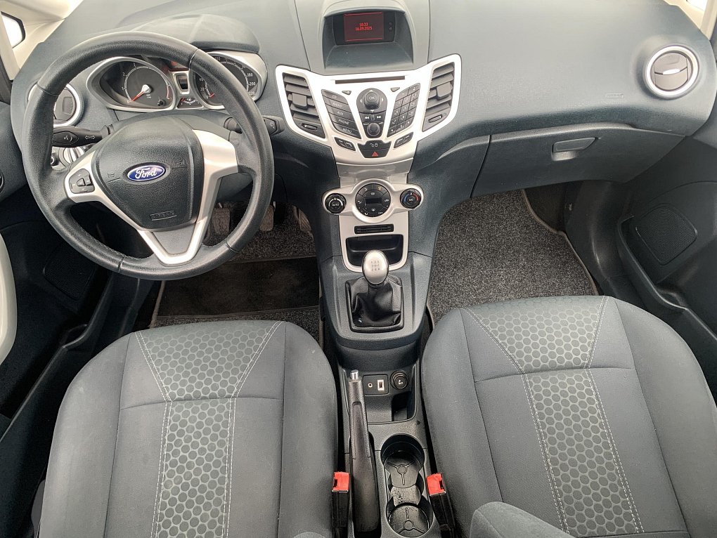 Ford Fiesta 1.2 i Titanium