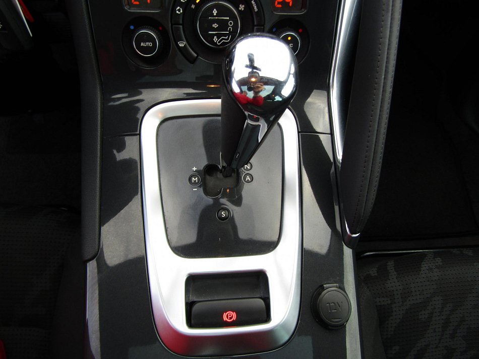 Peugeot 3008 1.6 HDI Allure