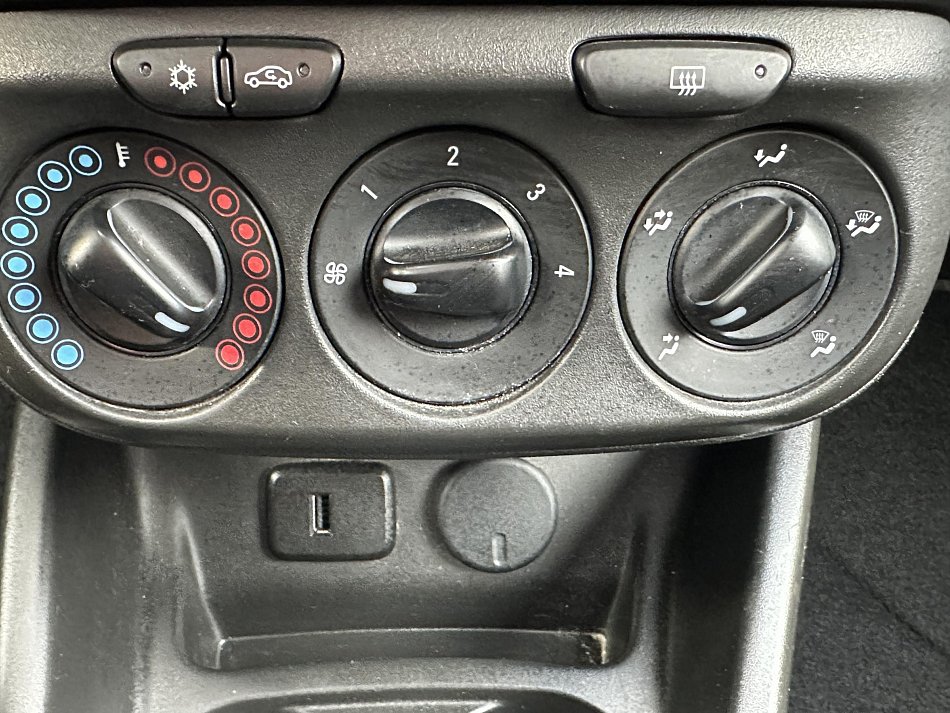 Opel Corsa 1.4i Edition