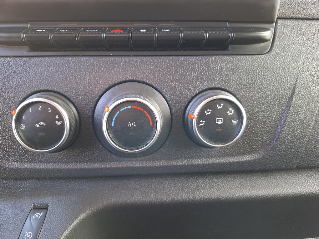 Renault Master 2.3dCi Cool L3H2