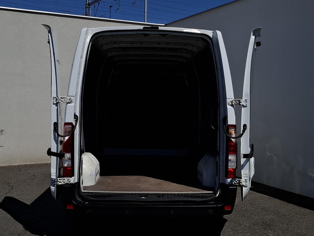 Renault Master 2.3dCi Cool L3H2