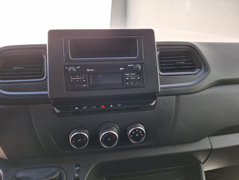 Renault Master 2.3dCi Cool L3H2