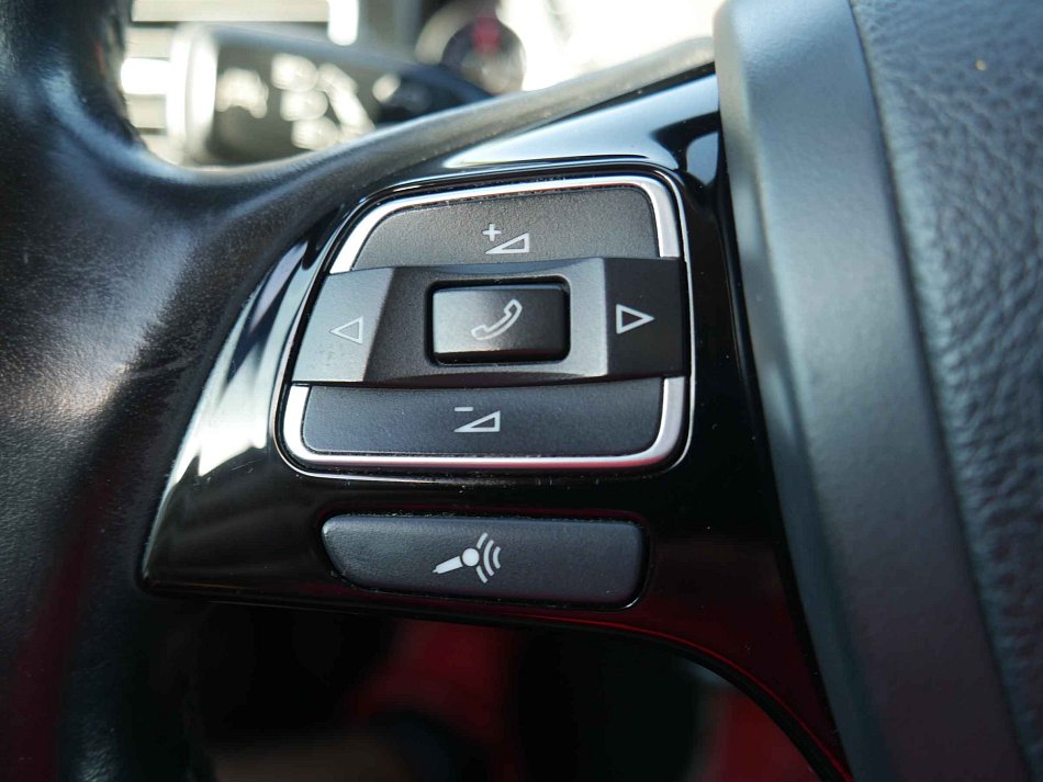 Volkswagen Touareg 3.0 TDi R-Line 4Motion
