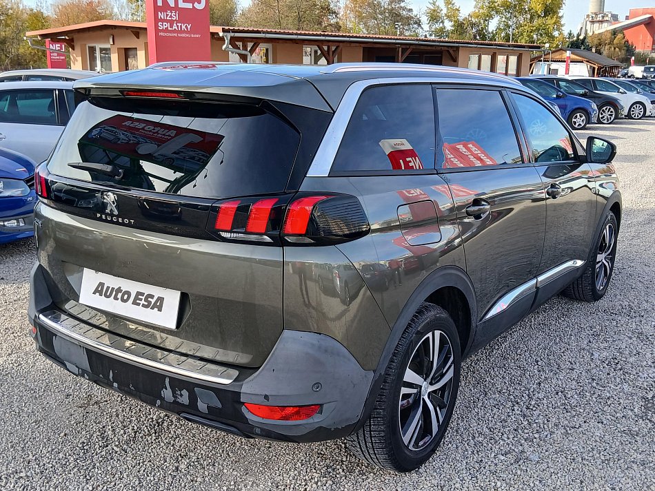 Peugeot 5008 1.2PT 