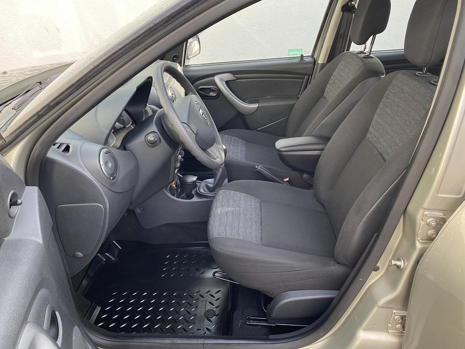 Dacia Duster 1.6 i 