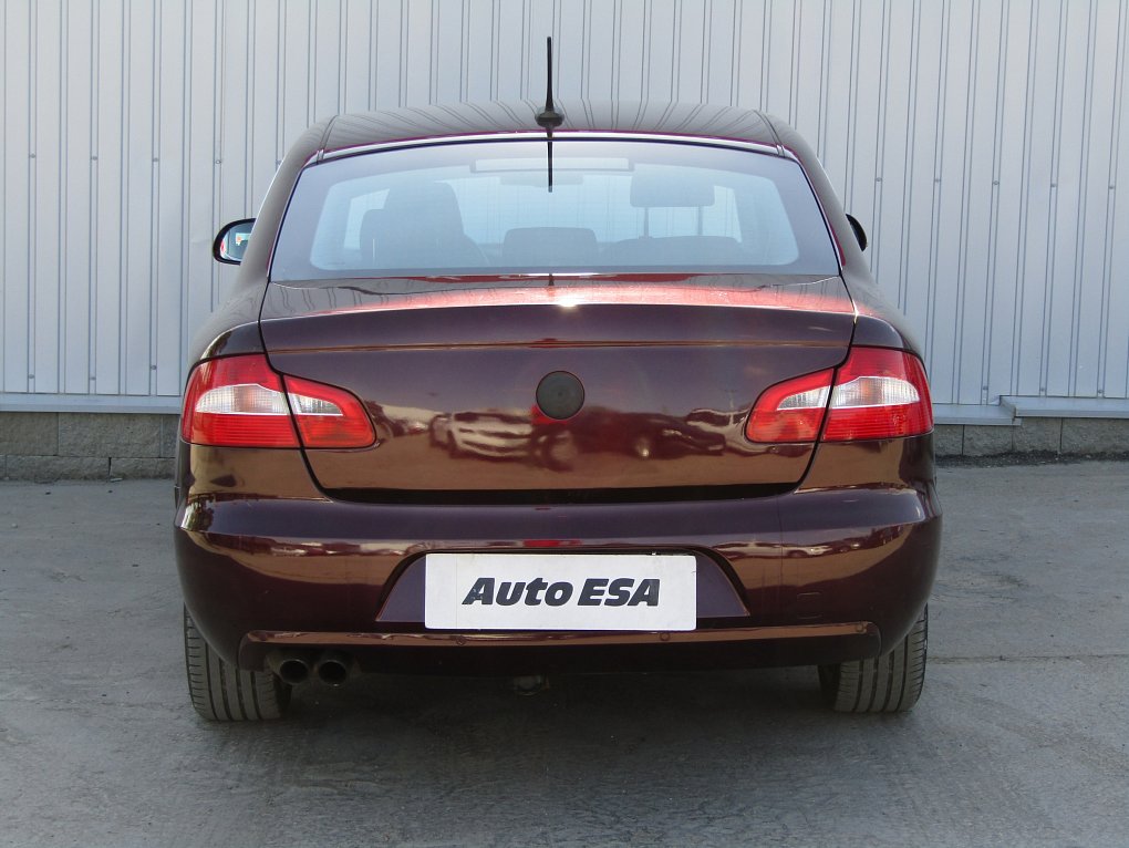 Škoda Superb II 2.0 TDi Elegance