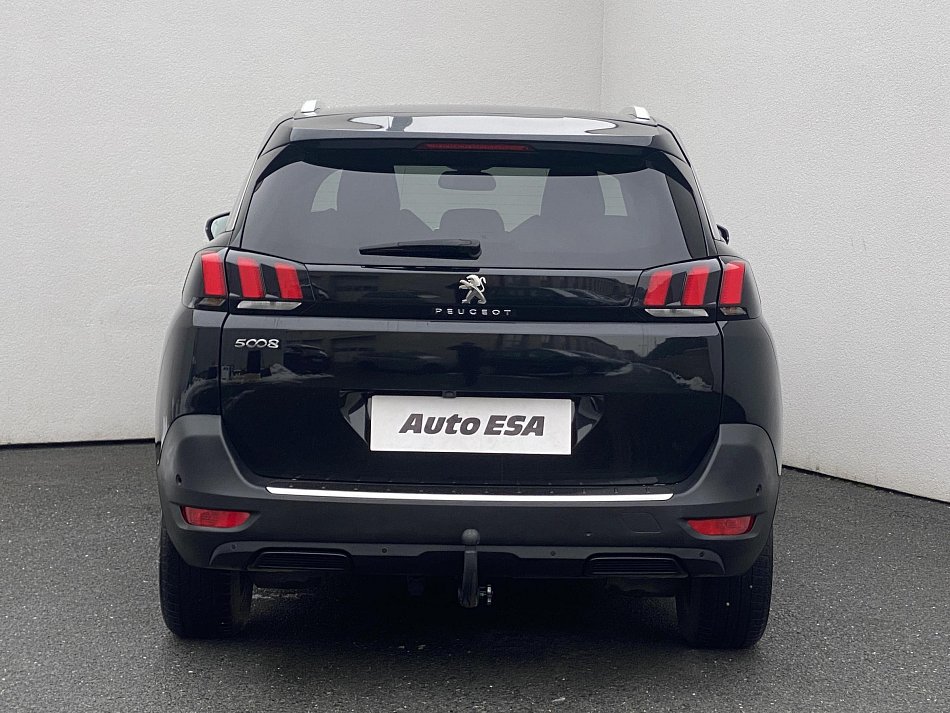 Peugeot 5008 2.0 HDi Allure 7míst