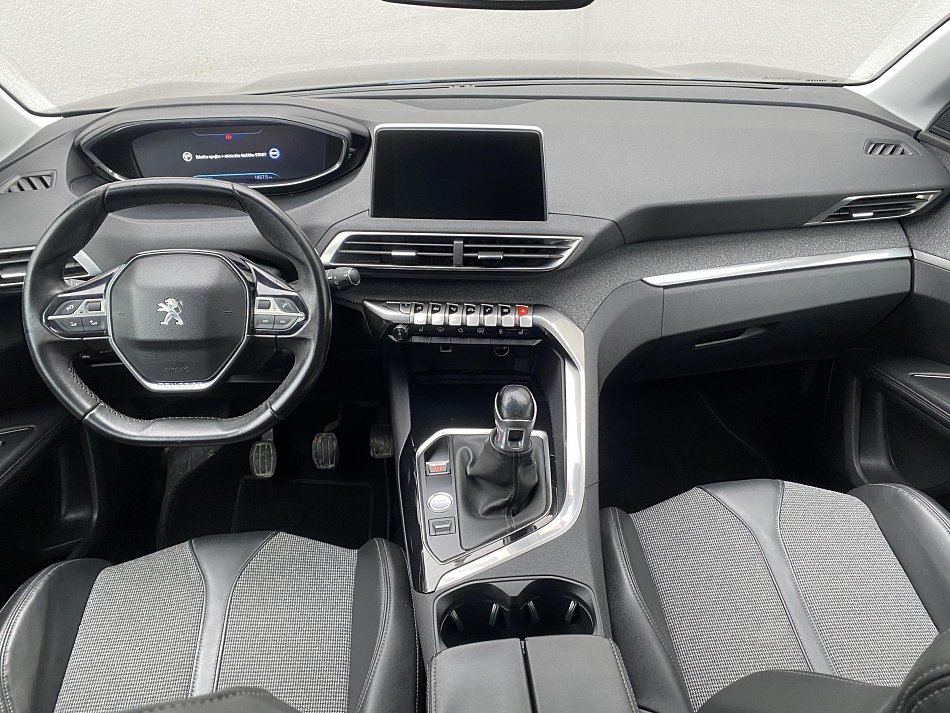 Peugeot 5008 2.0 HDi Allure 7míst