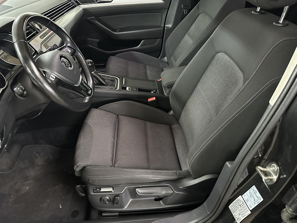 Volkswagen Passat 2.0 TDi Comfortline
