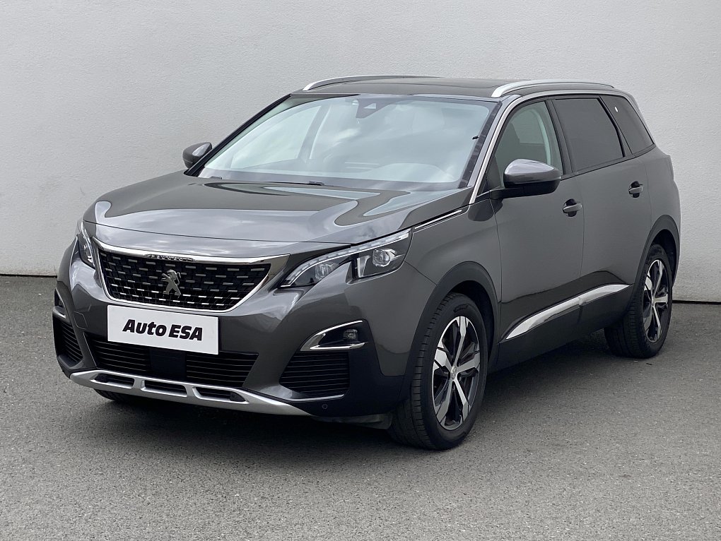 Peugeot 5008 1.2 PT Allure 7míst