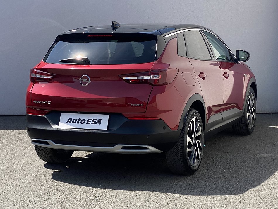 Opel Grandland X 1.2T Ultimate
