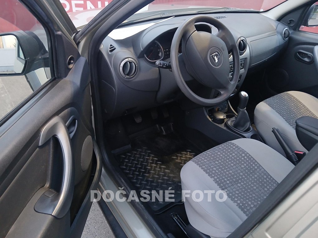 Dacia Duster 1.6 i 