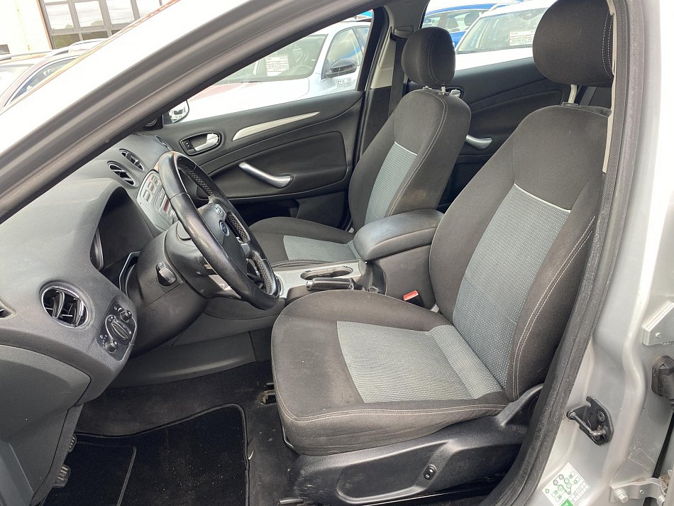 Ford Mondeo 1.6i Trend