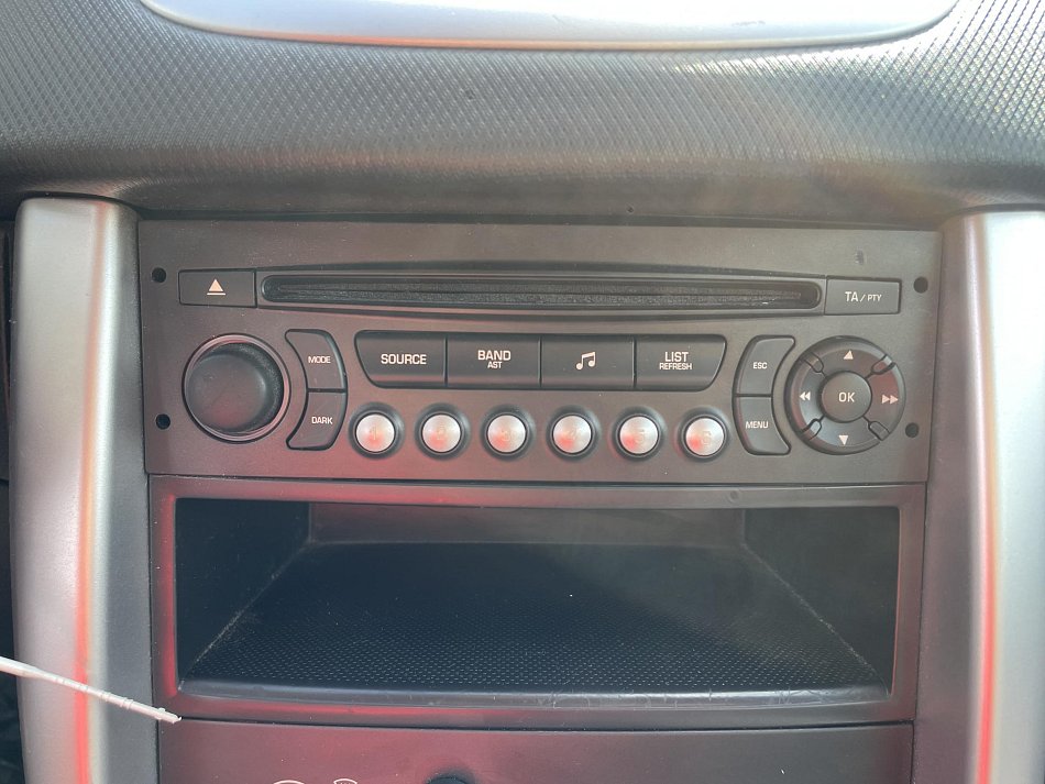Peugeot 207 1.4i 