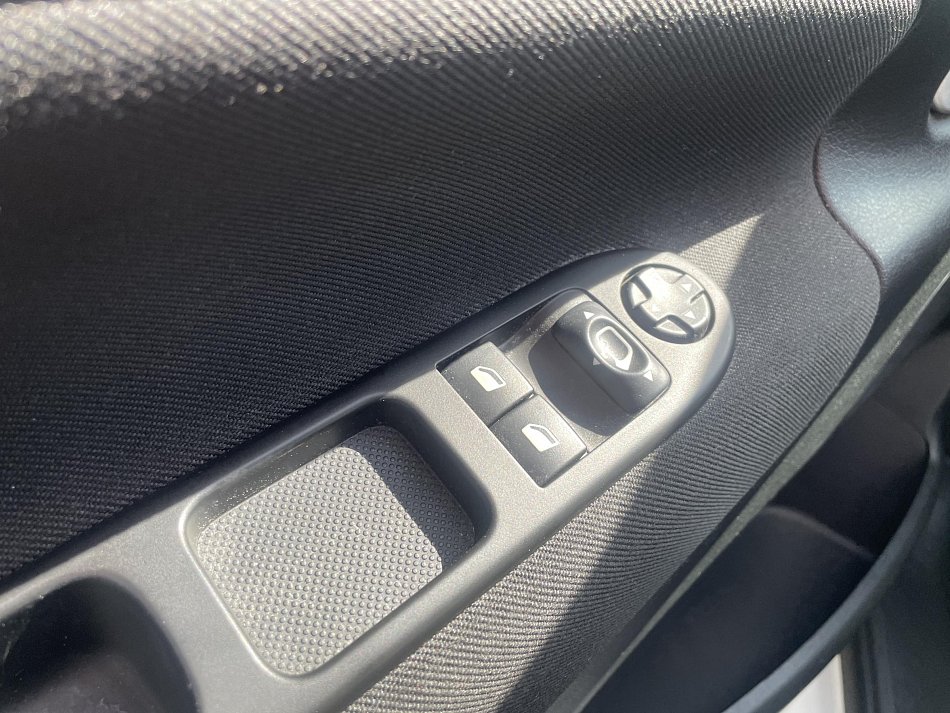 Peugeot 207 1.4i 