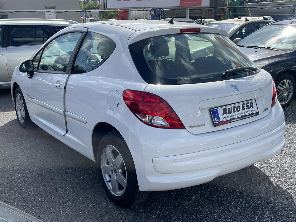 Peugeot 207 1.4i 