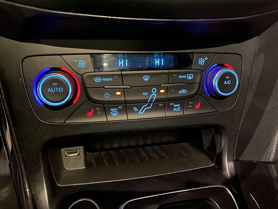 Ford Focus 1.5T ST-Line