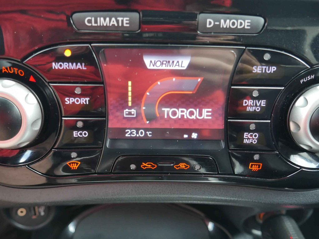 Nissan Juke 1.6i 