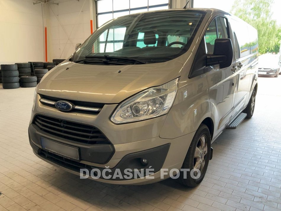 Ford Tourneo Custom 2.2TDCi Titanium L2