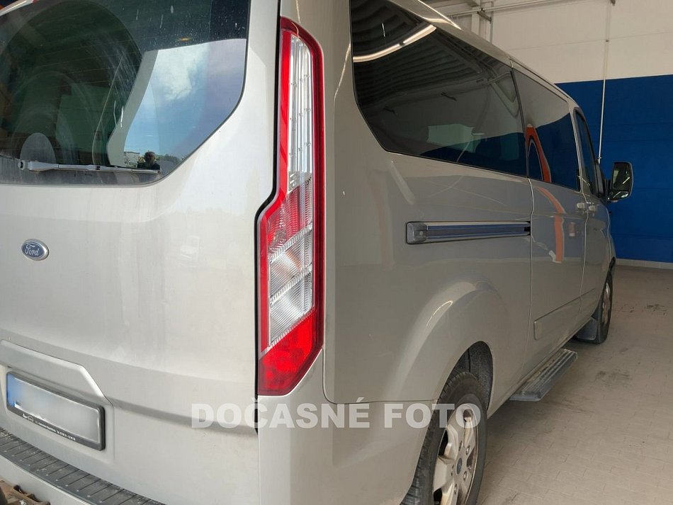Ford Tourneo Custom 2.2TDCi Titanium L2