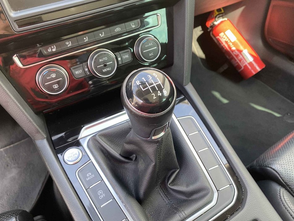 Volkswagen Passat 2.0 TDi Highline