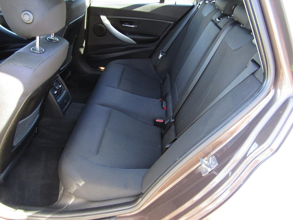 BMW Řada 3 2.0 D  320D