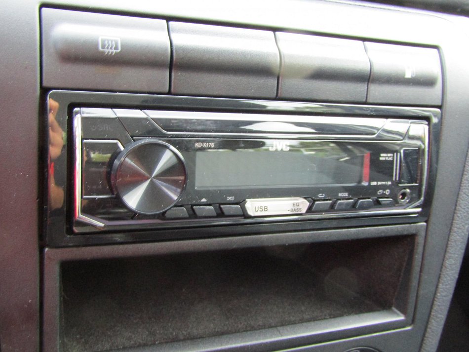 Škoda Octavia 1.6i Tour