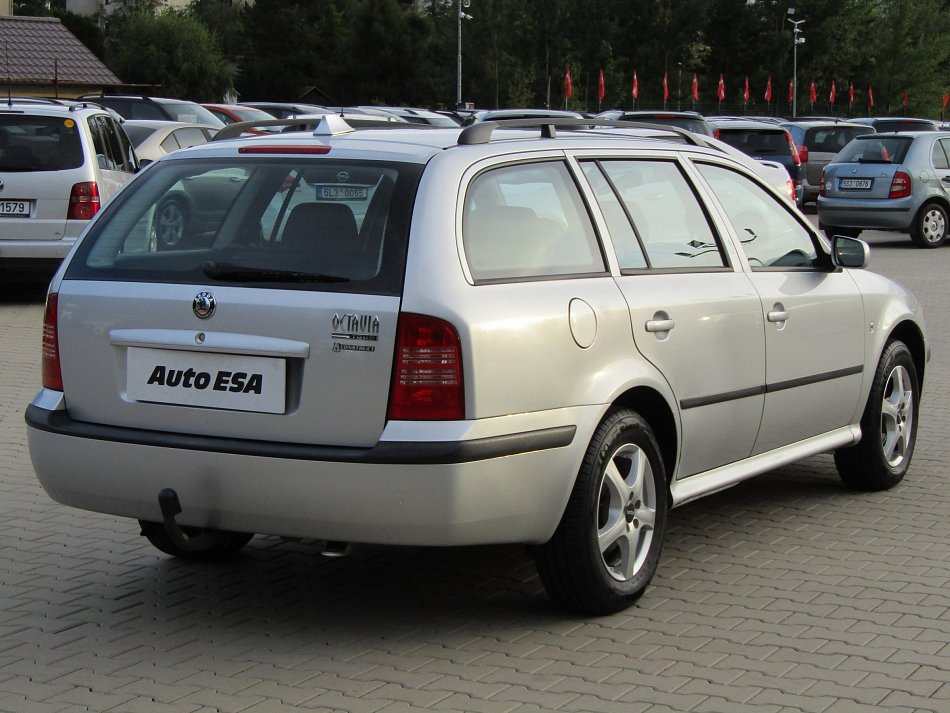 Škoda Octavia 1.6i Tour