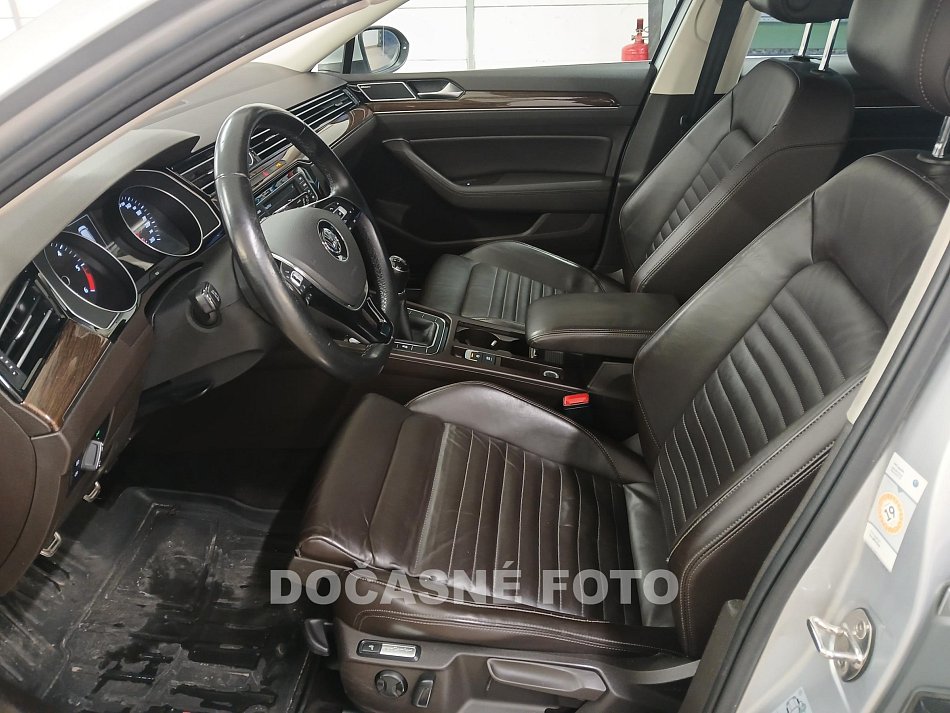 Volkswagen Passat 2.0 TDi 