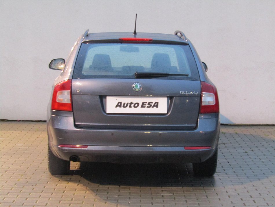 Škoda Octavia II 1.6 TDi Ambition