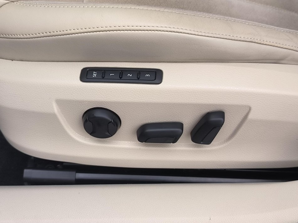 Škoda Superb III 2.0 TSi Style