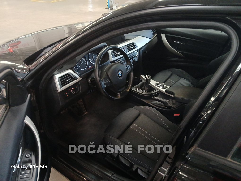 BMW Řada 3 318D 