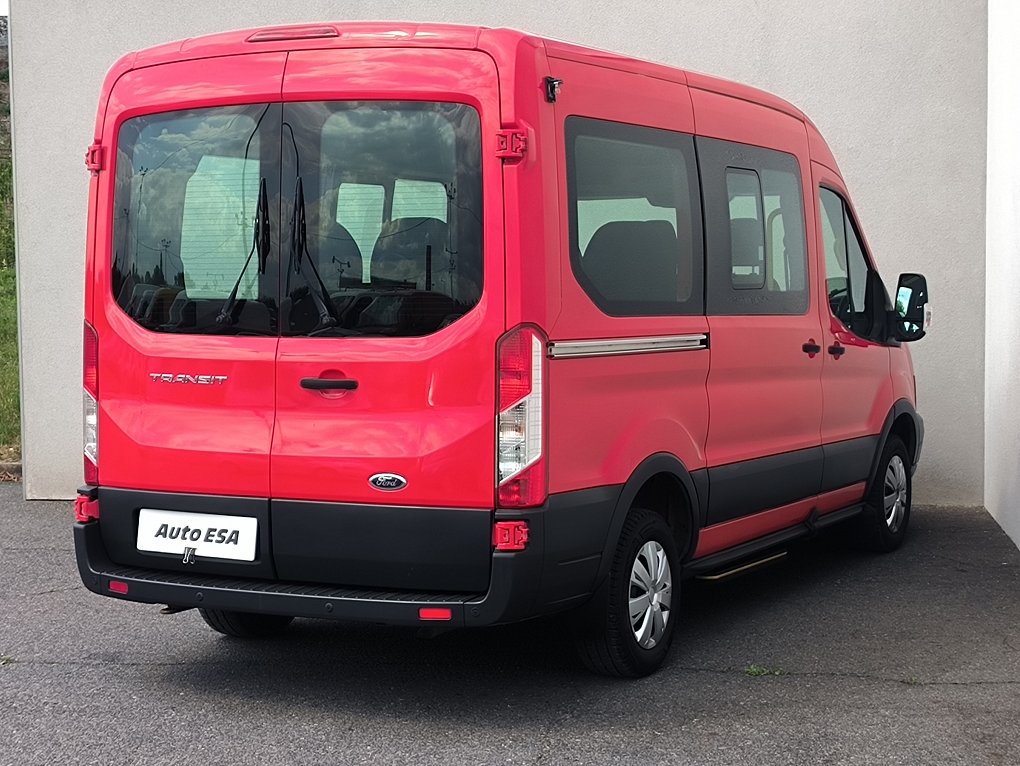 Ford Transit 2.2TDCi  L2H2 9míst