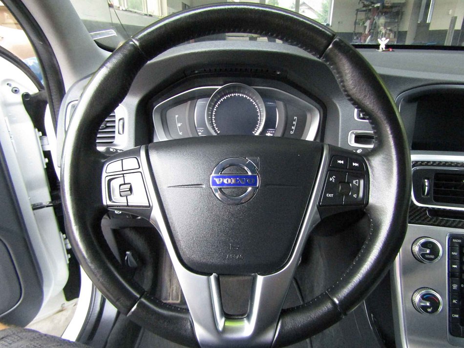 Volvo V60 2.0 T5 Cross Country 4x4