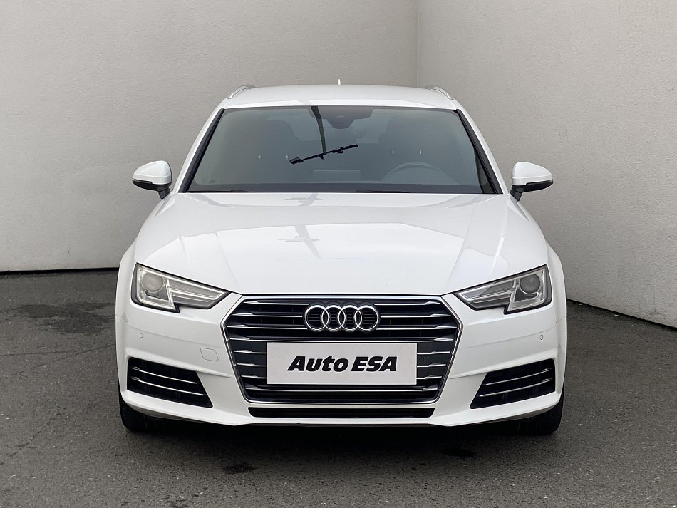 Audi A4 2.0 TFSi S-line