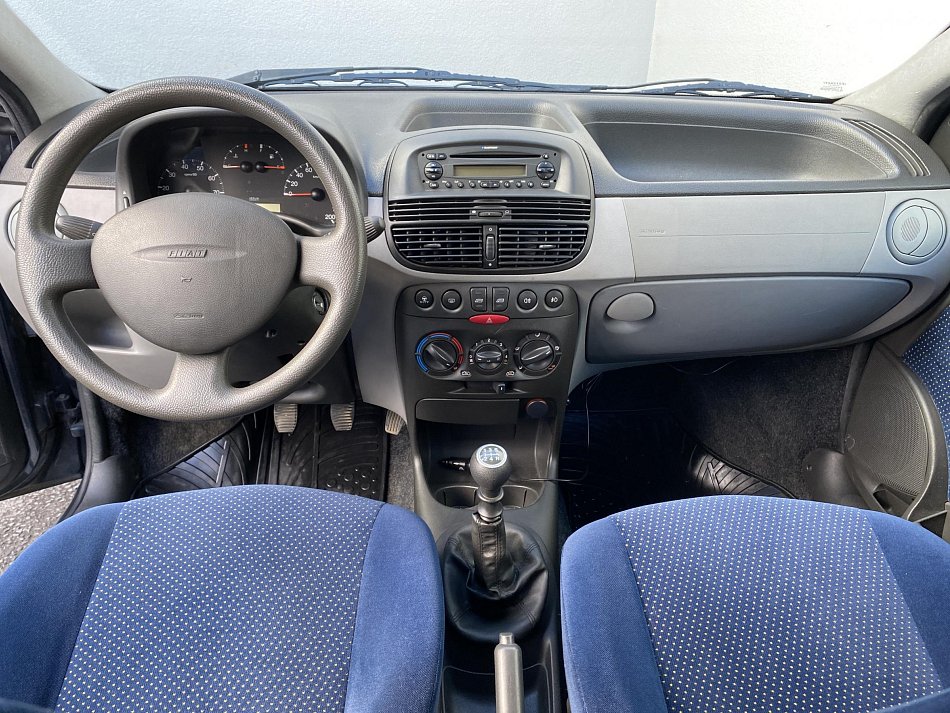 Fiat Punto 1.2i 