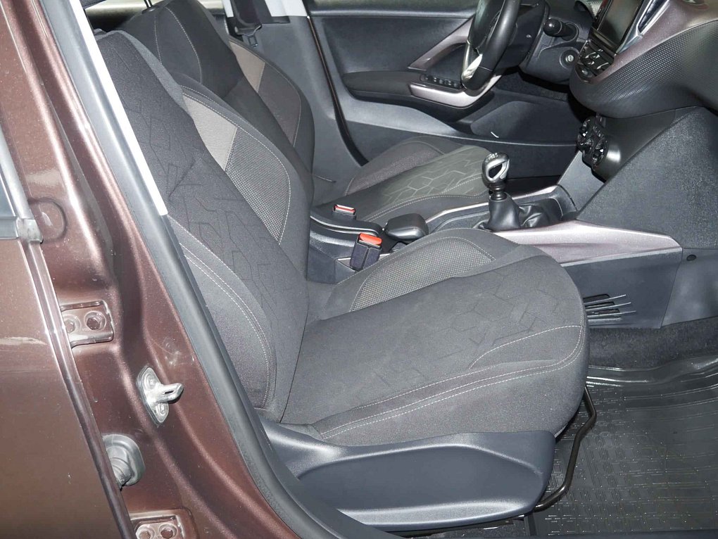 Peugeot 2008 1.6 HDI 