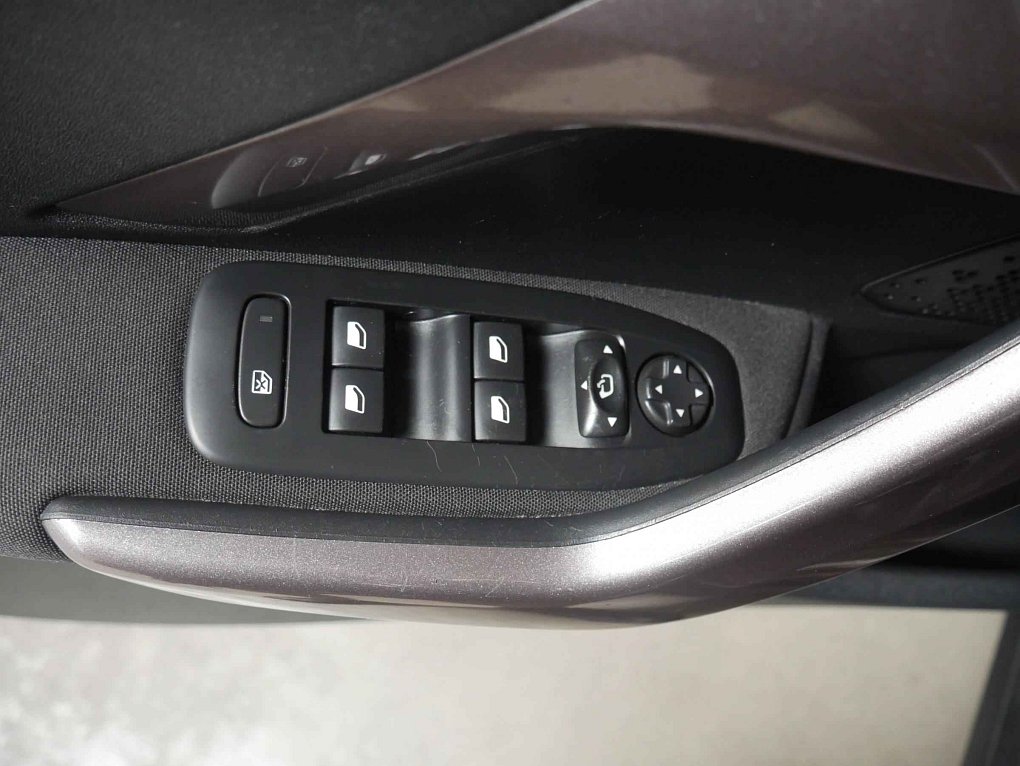 Peugeot 2008 1.6 HDI 