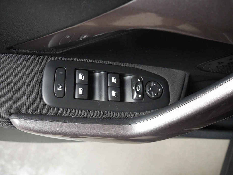 Peugeot 2008 1.6 HDI 