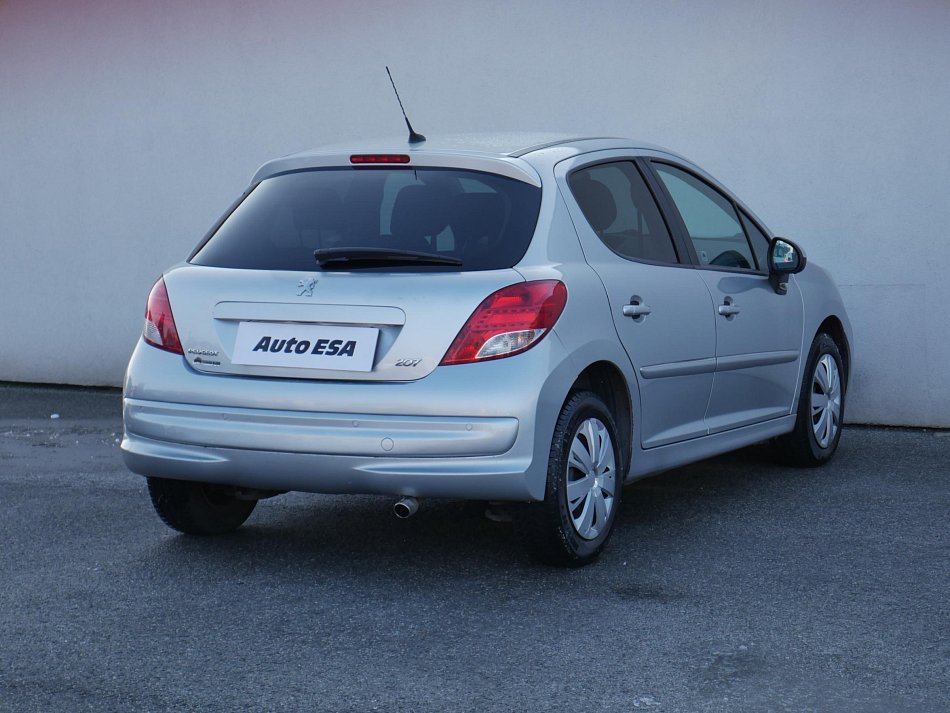 Peugeot 207 1.4i 