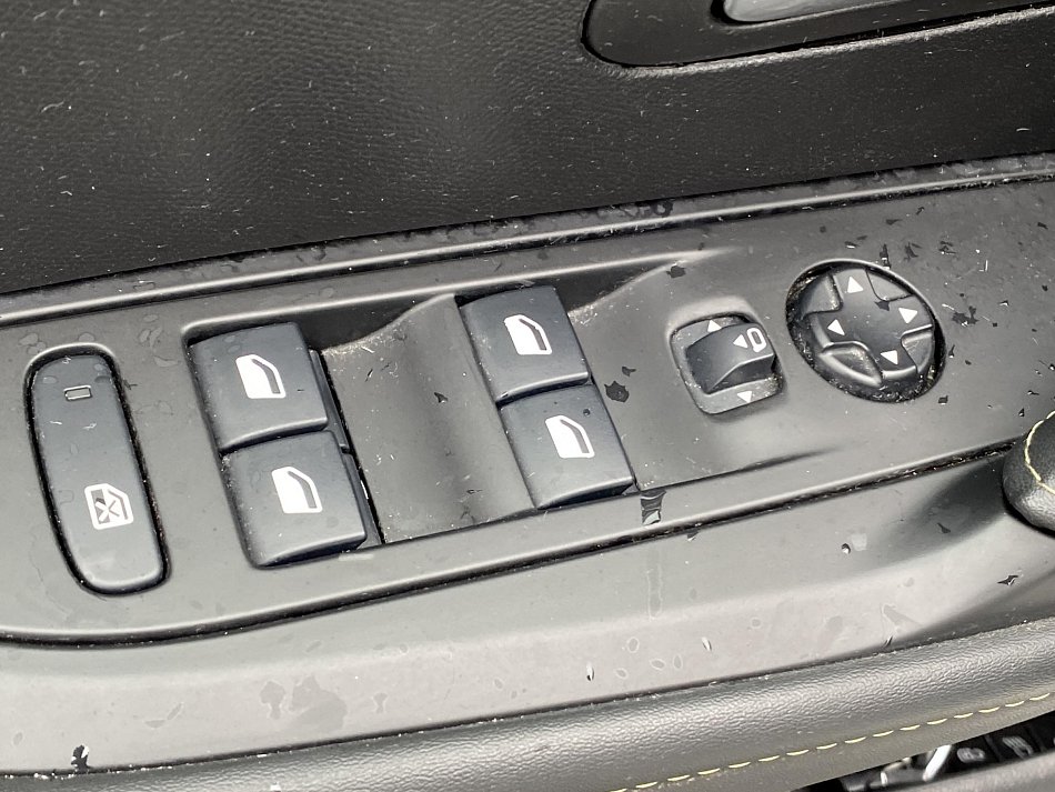 Peugeot 208 1.2 PT GT Line