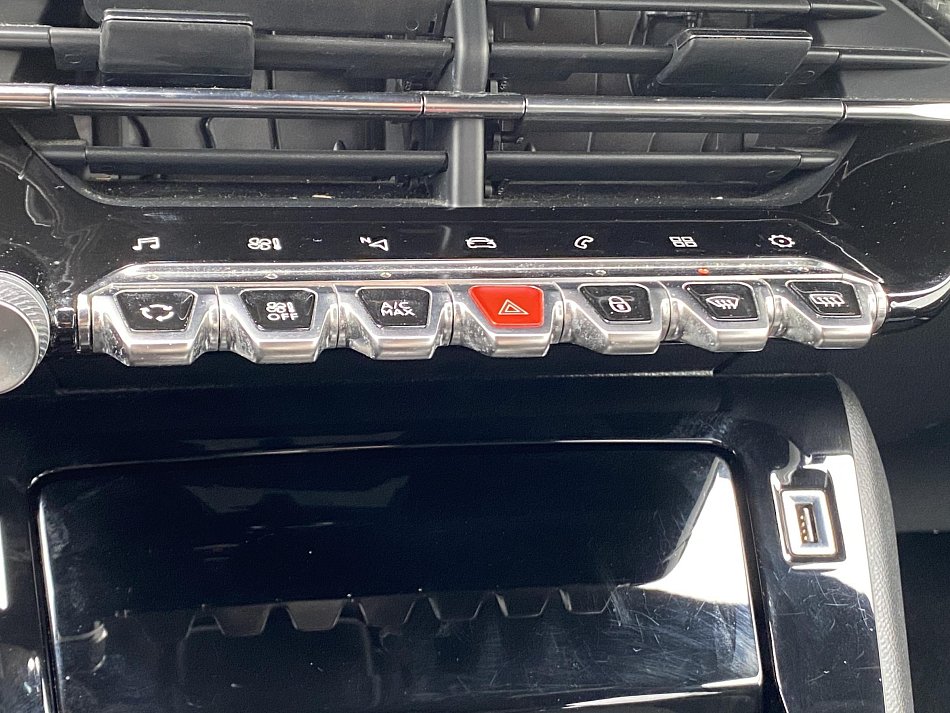 Peugeot 208 1.2 PT GT Line