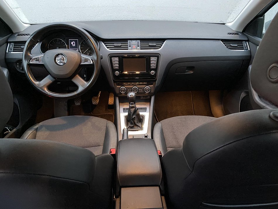 Škoda Octavia III 1.8 TSi Elegance
