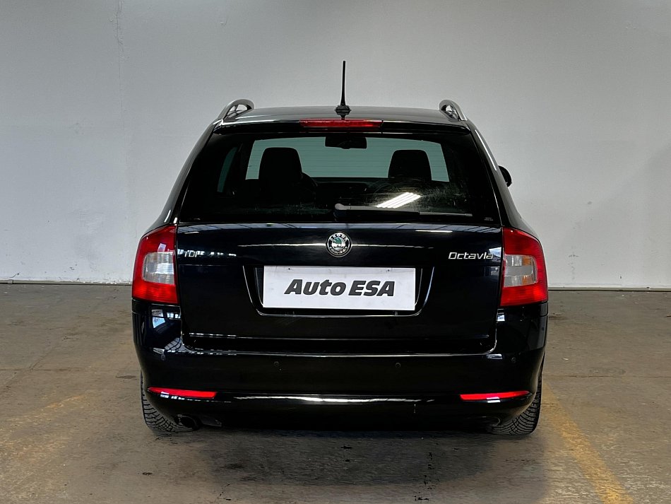 Škoda Octavia II 1.6 TDi Elegance