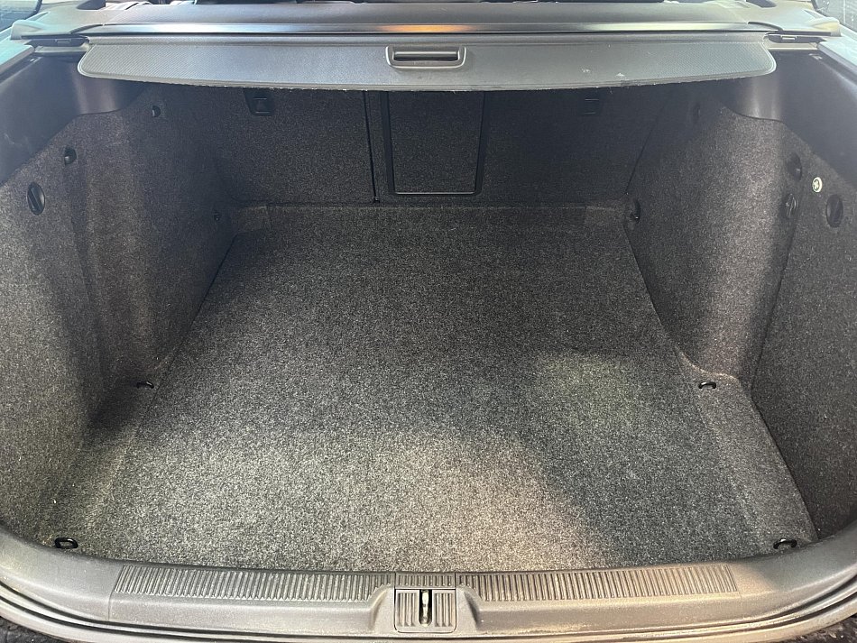 Škoda Octavia II 1.6 TDi Elegance