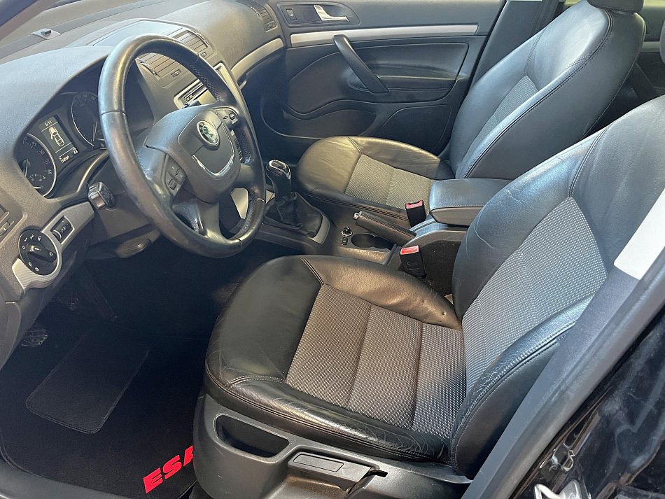 Škoda Octavia II 1.6 TDi Elegance