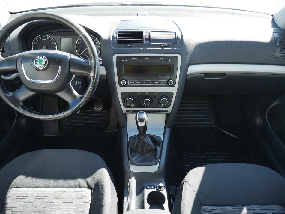 Škoda Octavia II 1.6 TDi Ambition