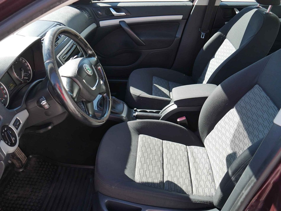 Škoda Octavia II 1.6 TDi Ambition